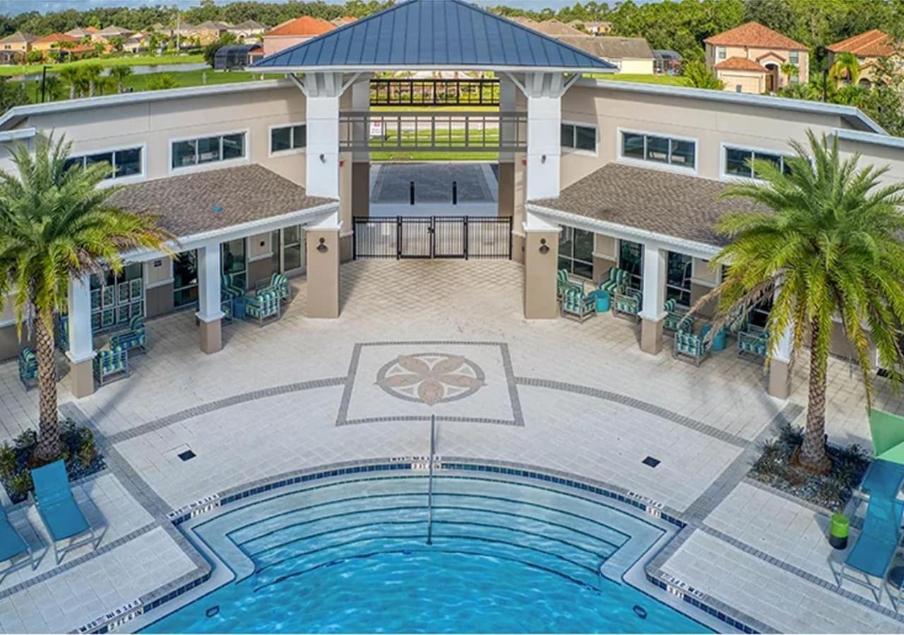 Stunning 9Br Home - Family Resort With Private Pool, Hot Tub, Games Room And Bbq! Kissimmee Exterior foto